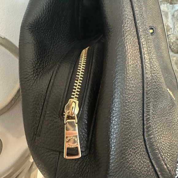 Coach Kristy Women’s Shoulder Bag- Black Leather - Picture 4 of 8